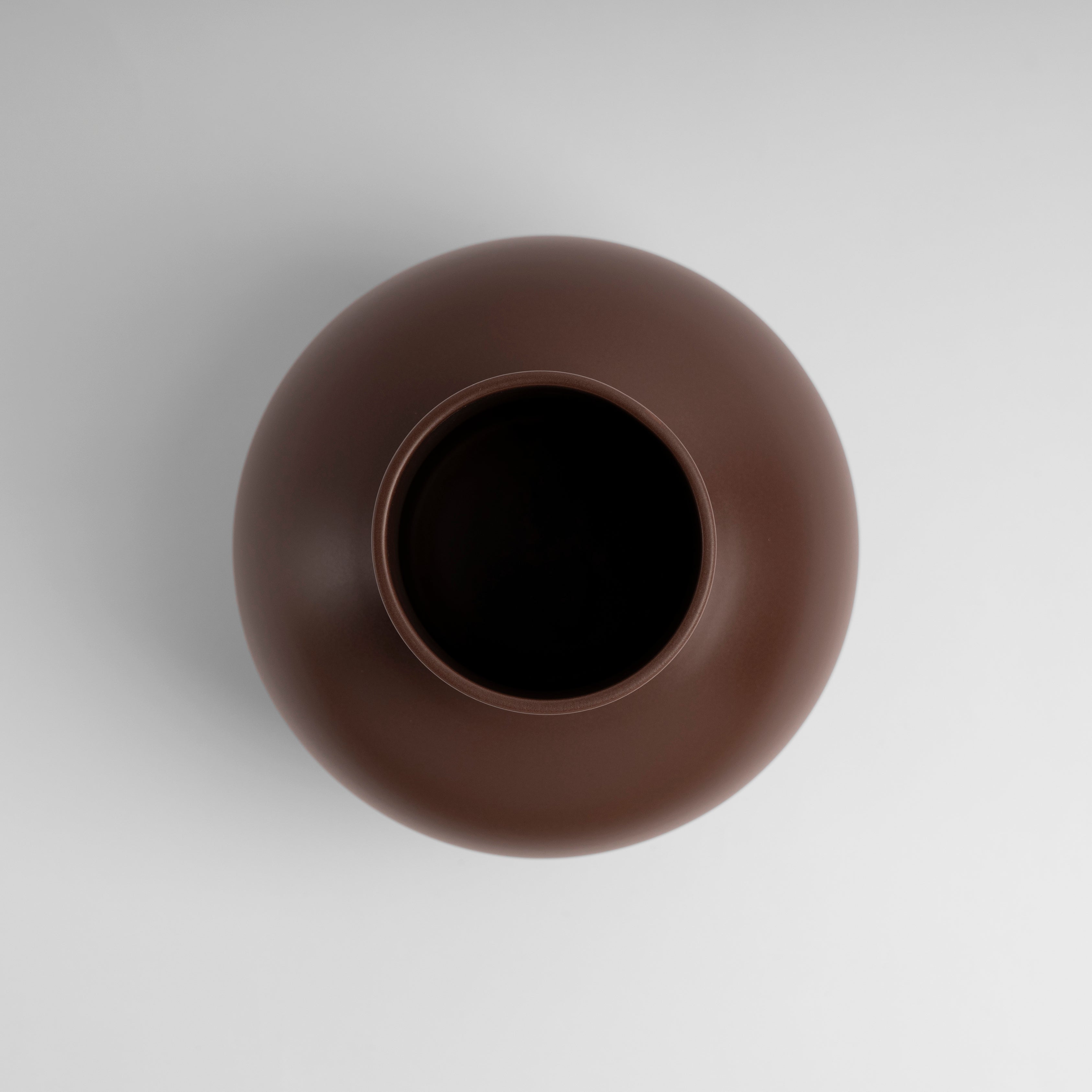 XL Chocolate Globe Statement Vase - Image 2